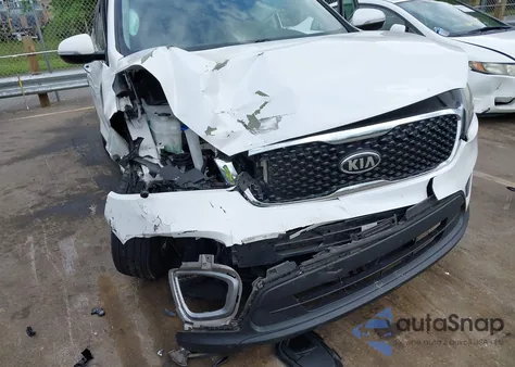 2016 Kia Sorento 2.4L Lx z USA, uszkodzony, nr VIN 5XYPG4A35GG080846